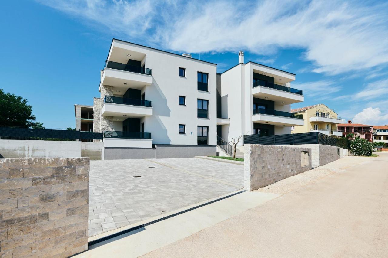 Apartman San Maris 2 *